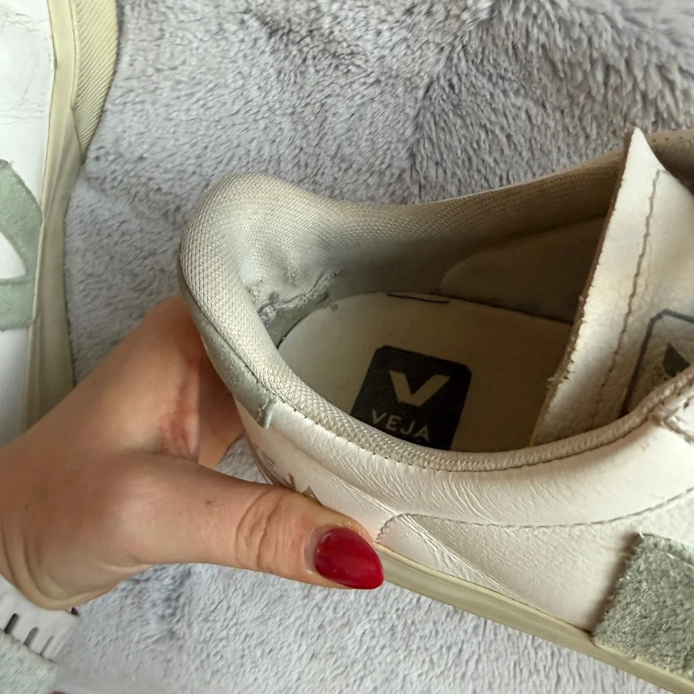 Veja Campo Leather White Matcha - Picture 9 of 10
